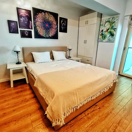 Airport High Class & Parking Apartamento Iasi Exterior foto